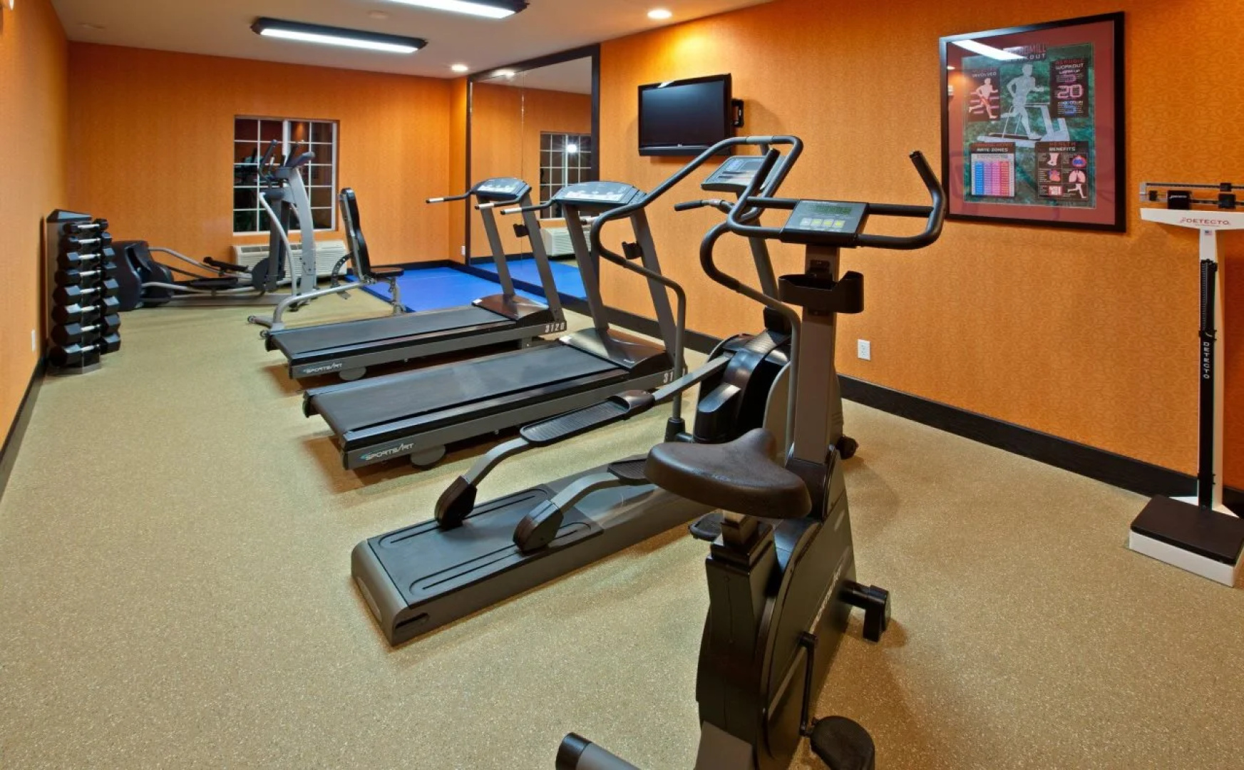 Holiday Inn Express Grand Rapids SW by IHG