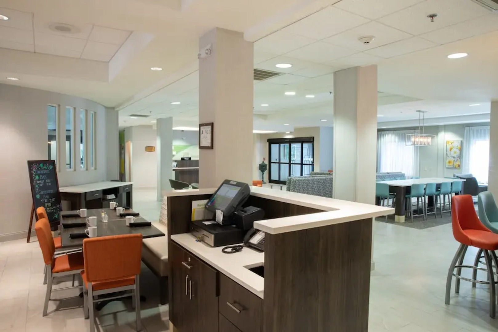 Holiday Inn Hotel & Suites Raleigh-Cary I-40 @Walnut St