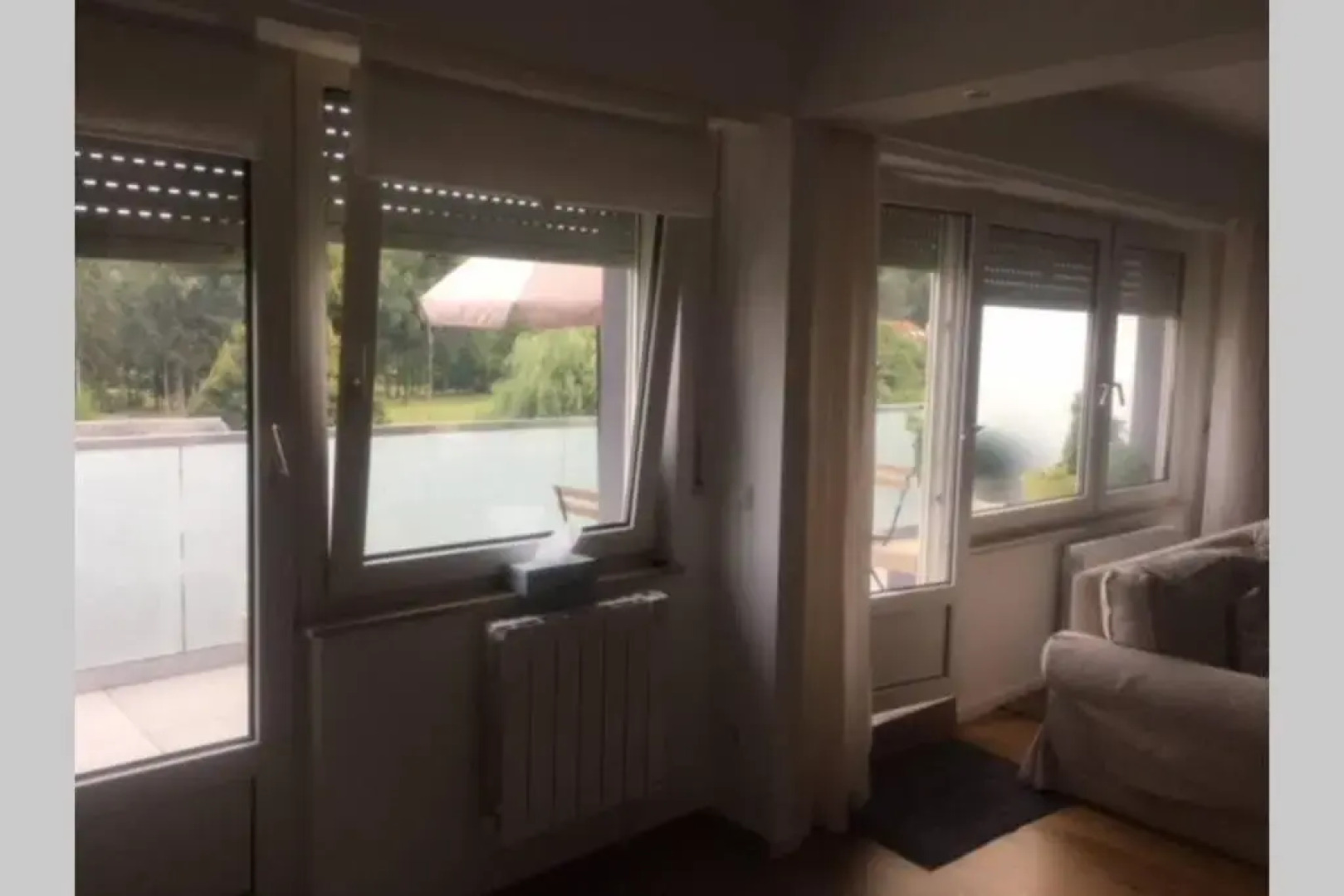 2 bedroom Penthouse with stunning view!