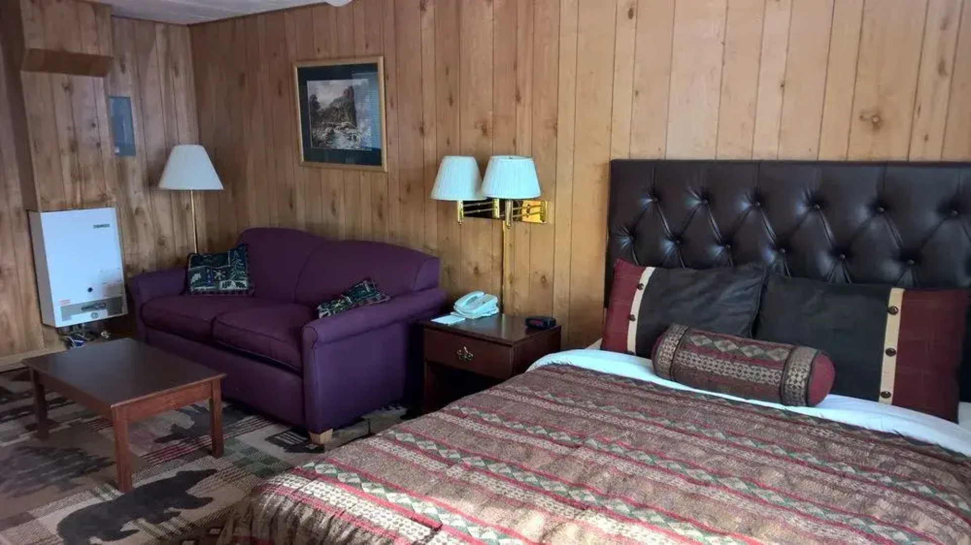 Totem Hotel and Suites