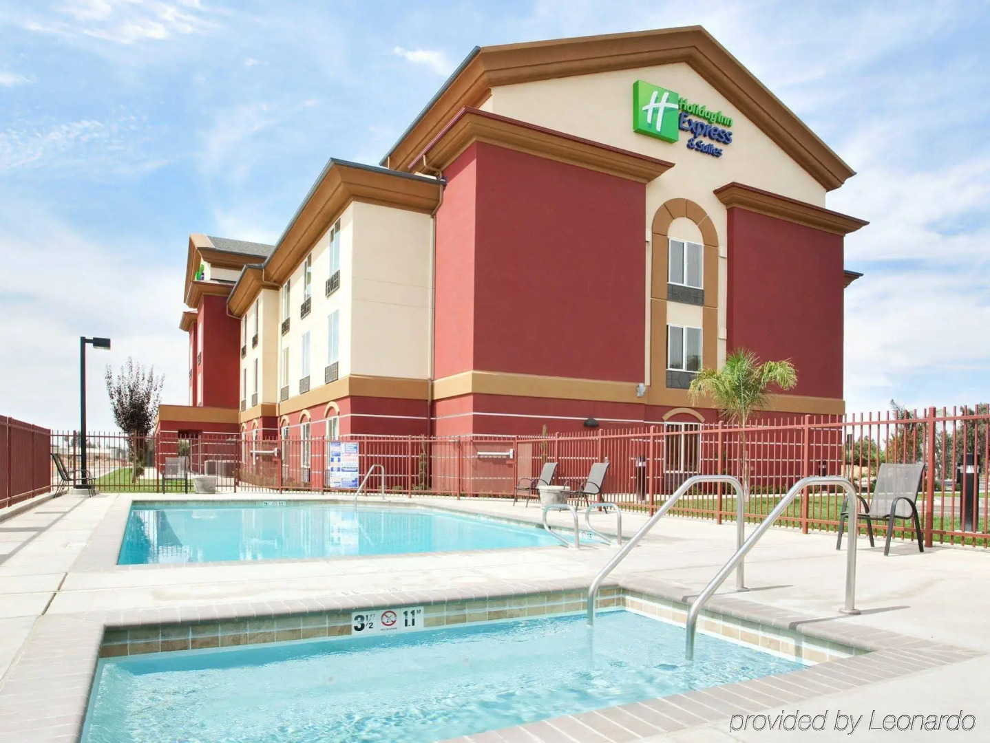 Holiday Inn Express & Suites Chowchilla - Yosemite Park Area by IHG