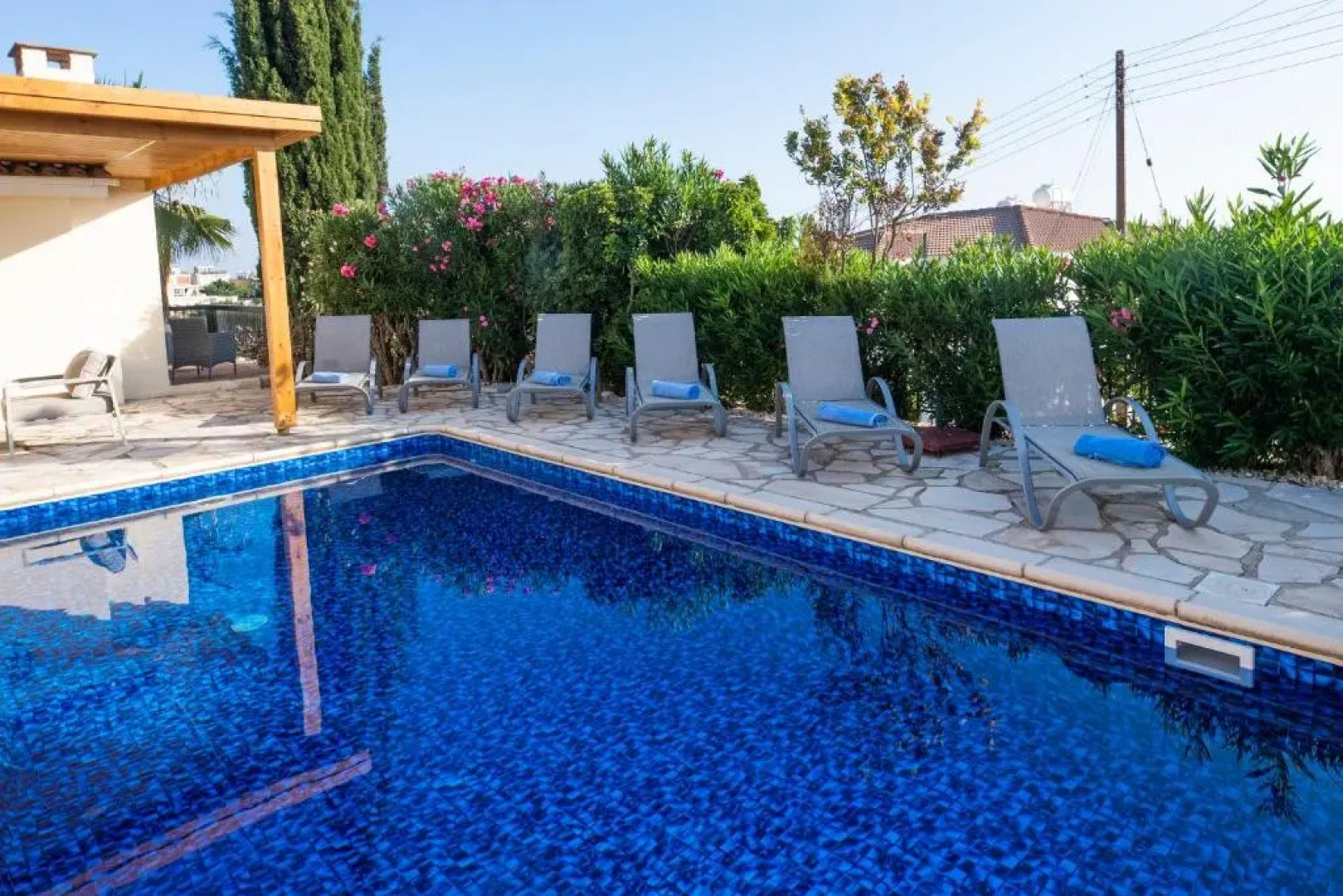 5 bed Villa in Tala, Pool & Panoramic Sea view