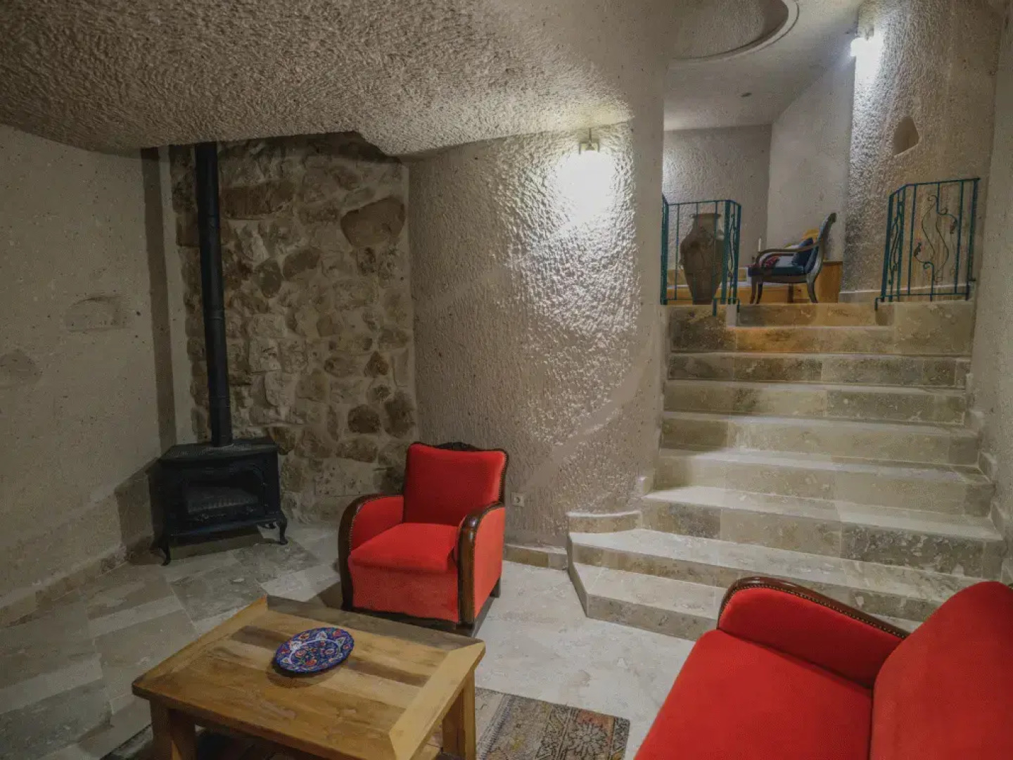 Kalsedon Cave Suites