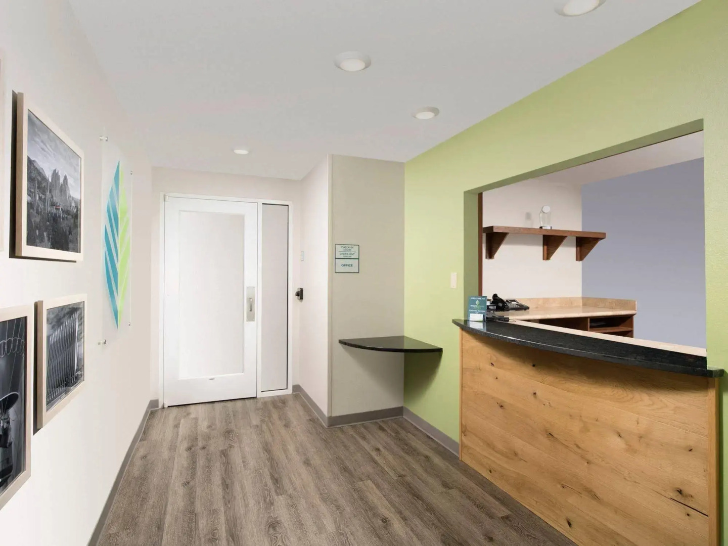 Extended Stay America Select Suites - Colorado Springs - Airport