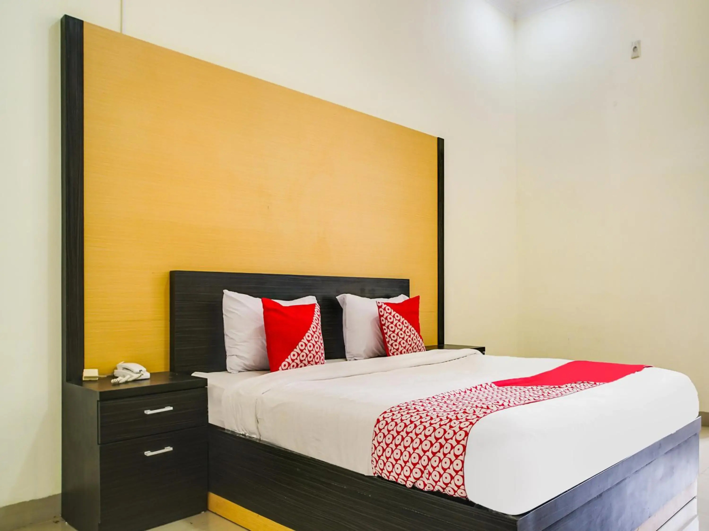 Capital O 540 Esther Hotel