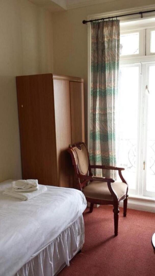 The Glastonbury Hotel