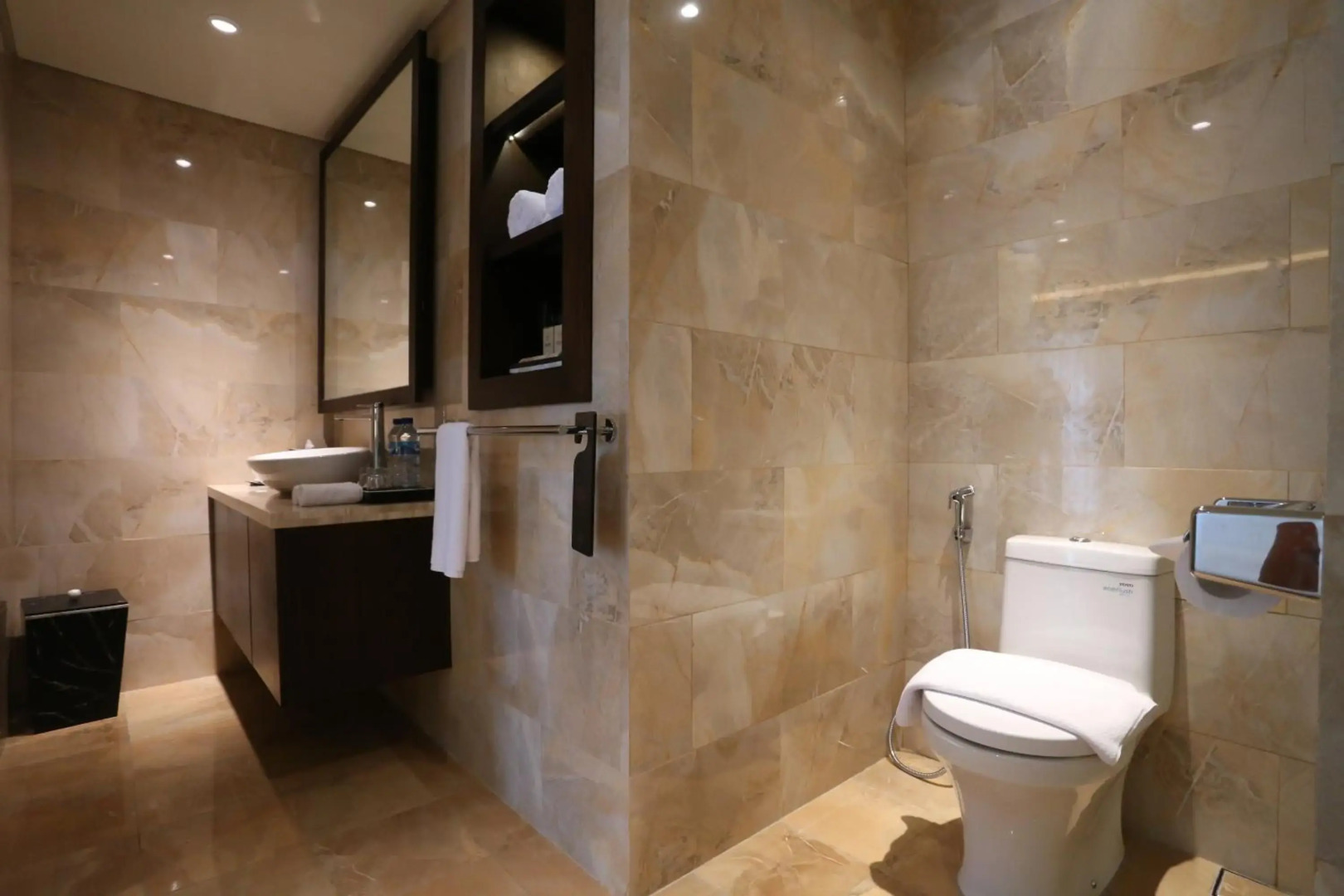 Sunsetfalls Gardens and Resort