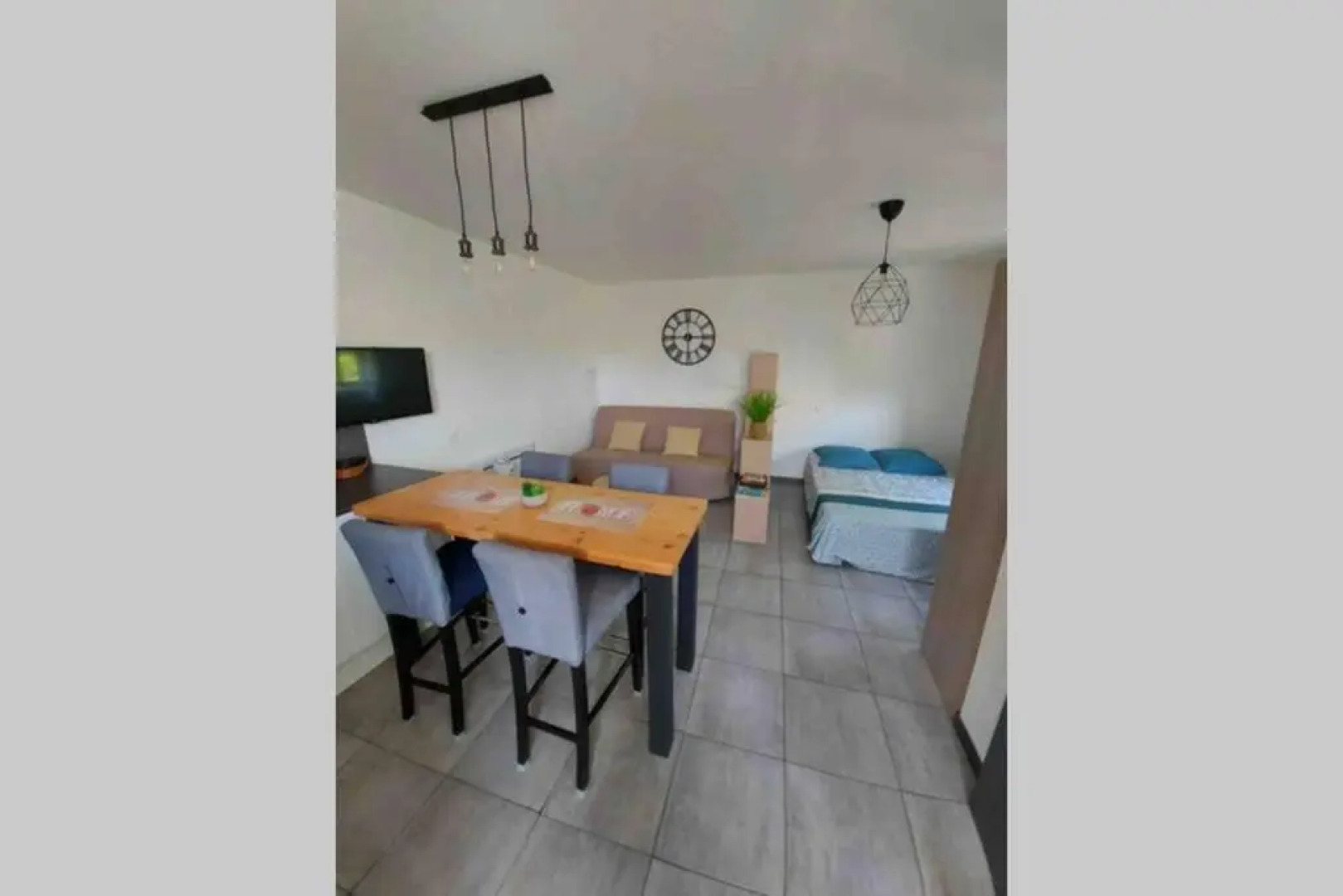 Location Studio Entre Garrigue Et Mer