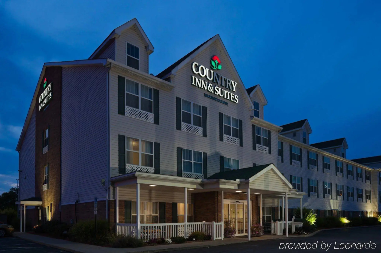 Holiday Inn Express & Suites Elyria by IHG