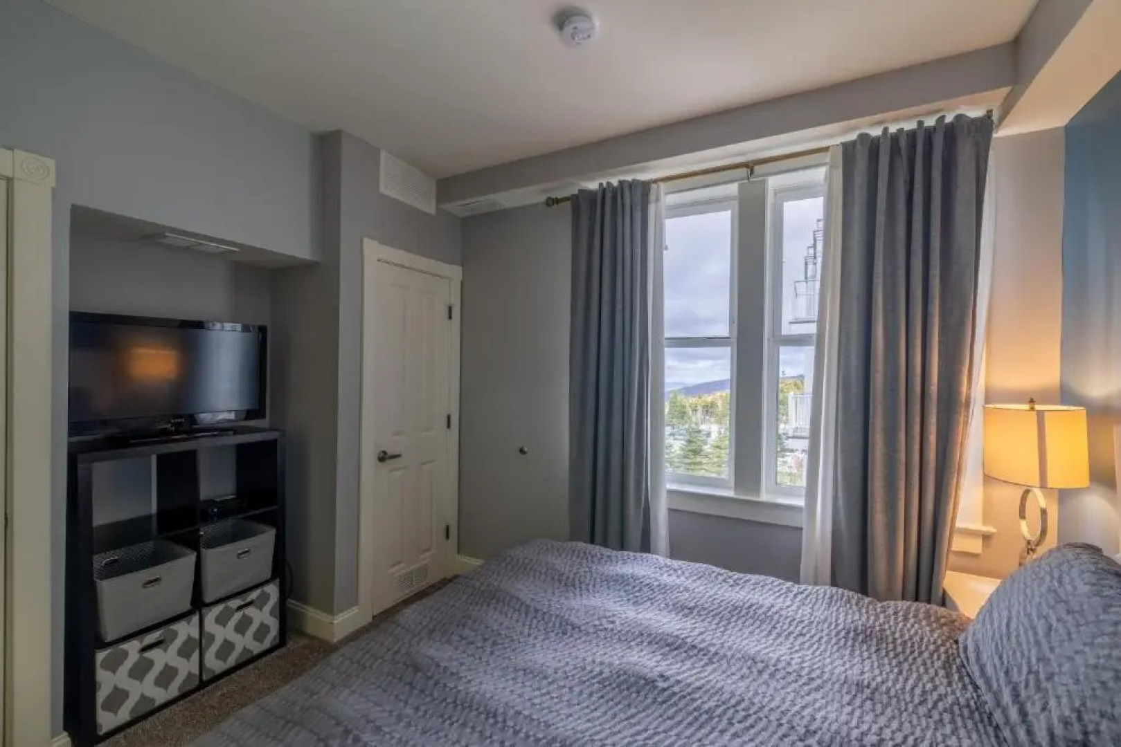 Seneca 202-204 Deluxe Seneca 2 Bedroom, 2 Bath Condo