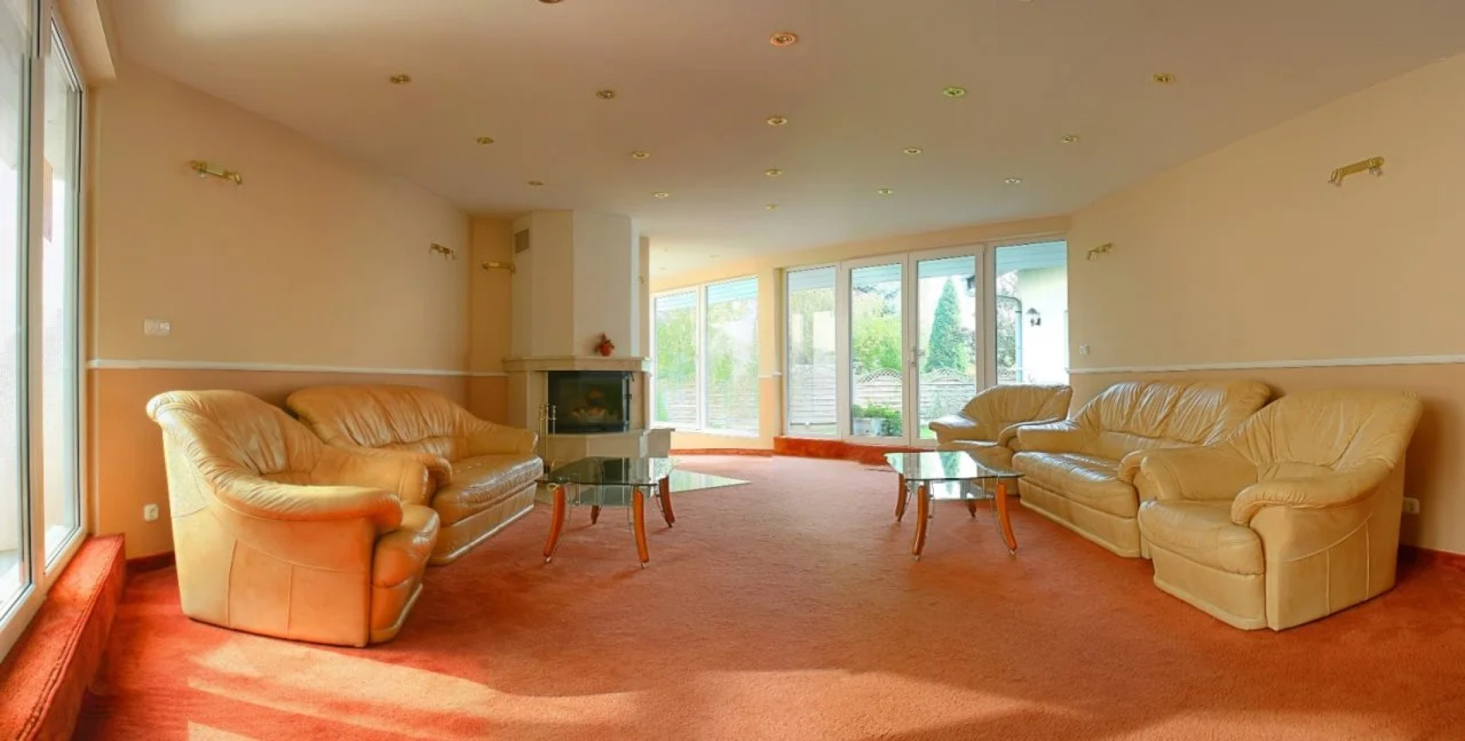 Két Korona Konferencia és Wellness Hotel