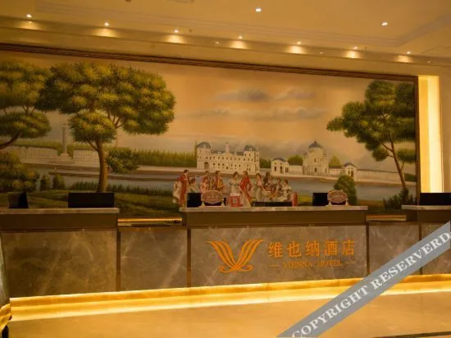 Vienna Hotel (Wuyuan Moore City store)