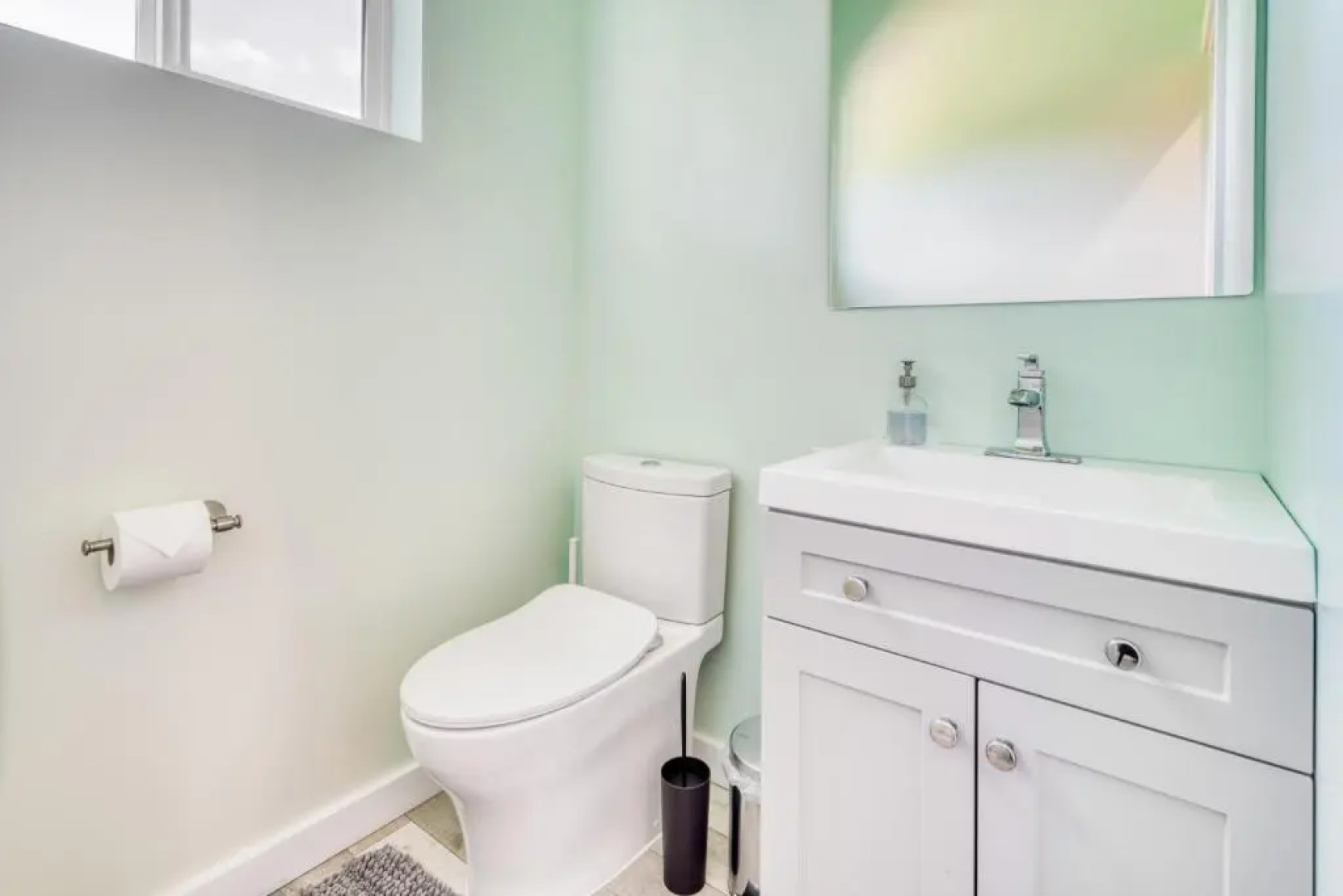 Beach Pines Bungalow by Avantstay Classic Cottage Steps to the Beach w/ Private Yard