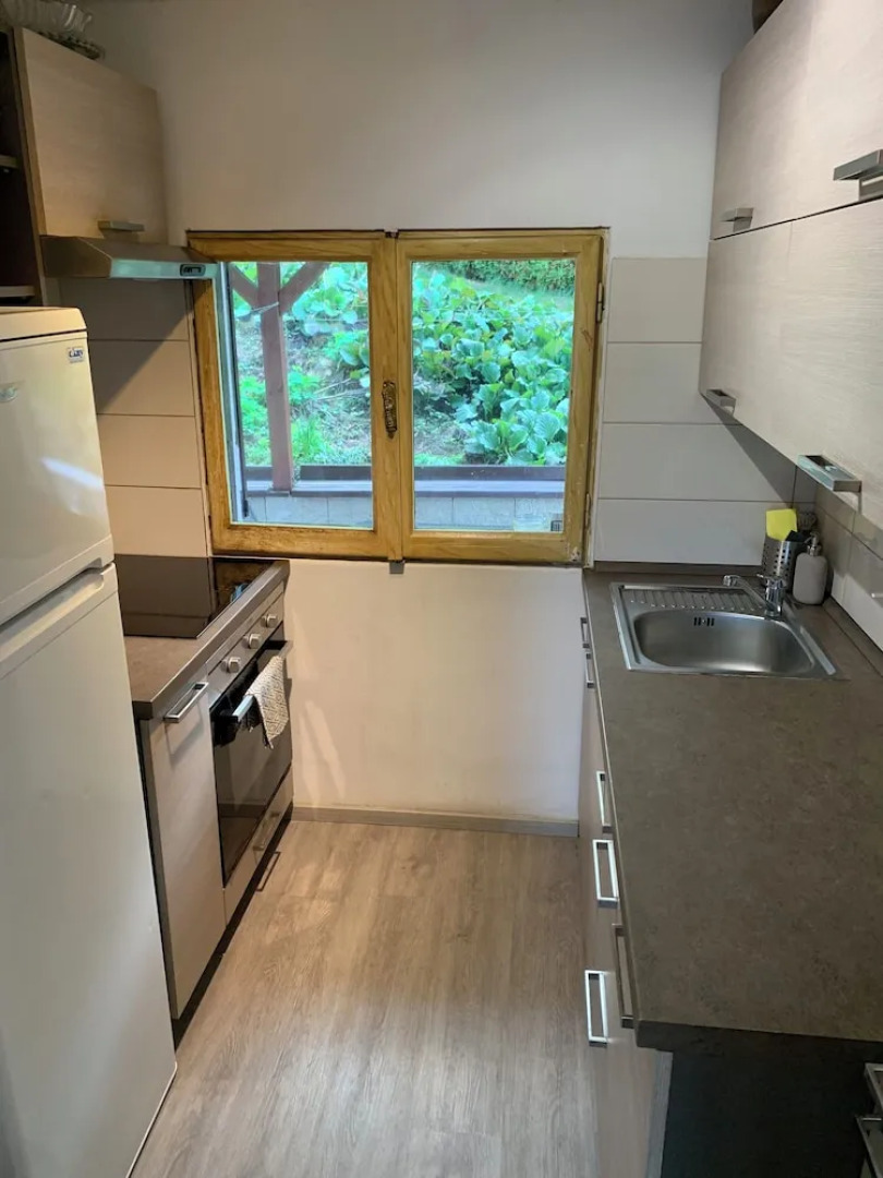 Cottage with pool playground and privacy