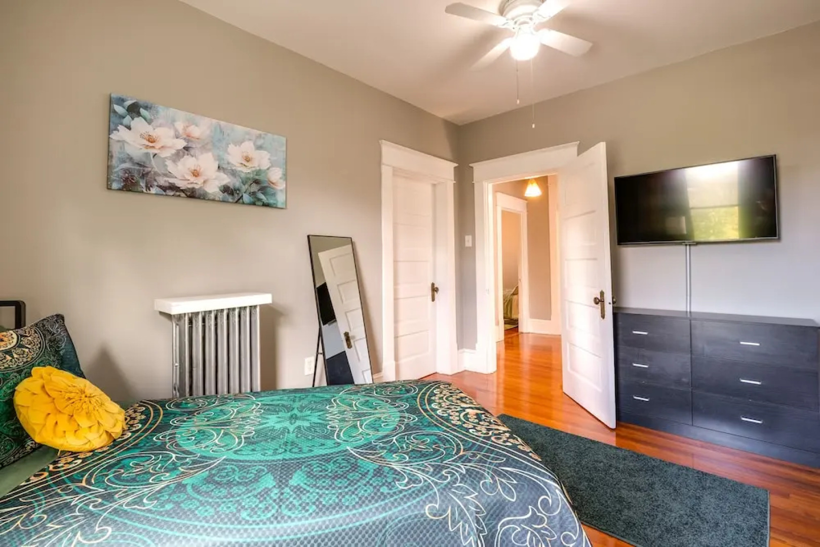 Cozy Roanoke Vacation Rental: 2 Mi to Downtown!