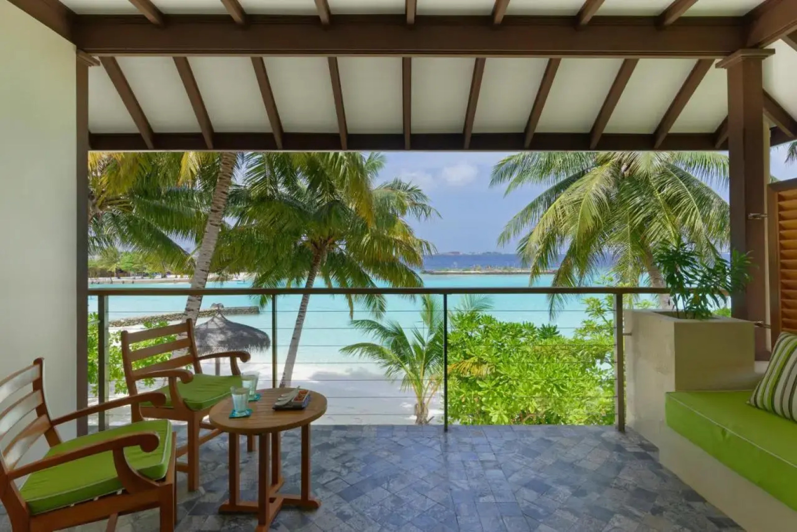 Курорт Kurumba Maldives