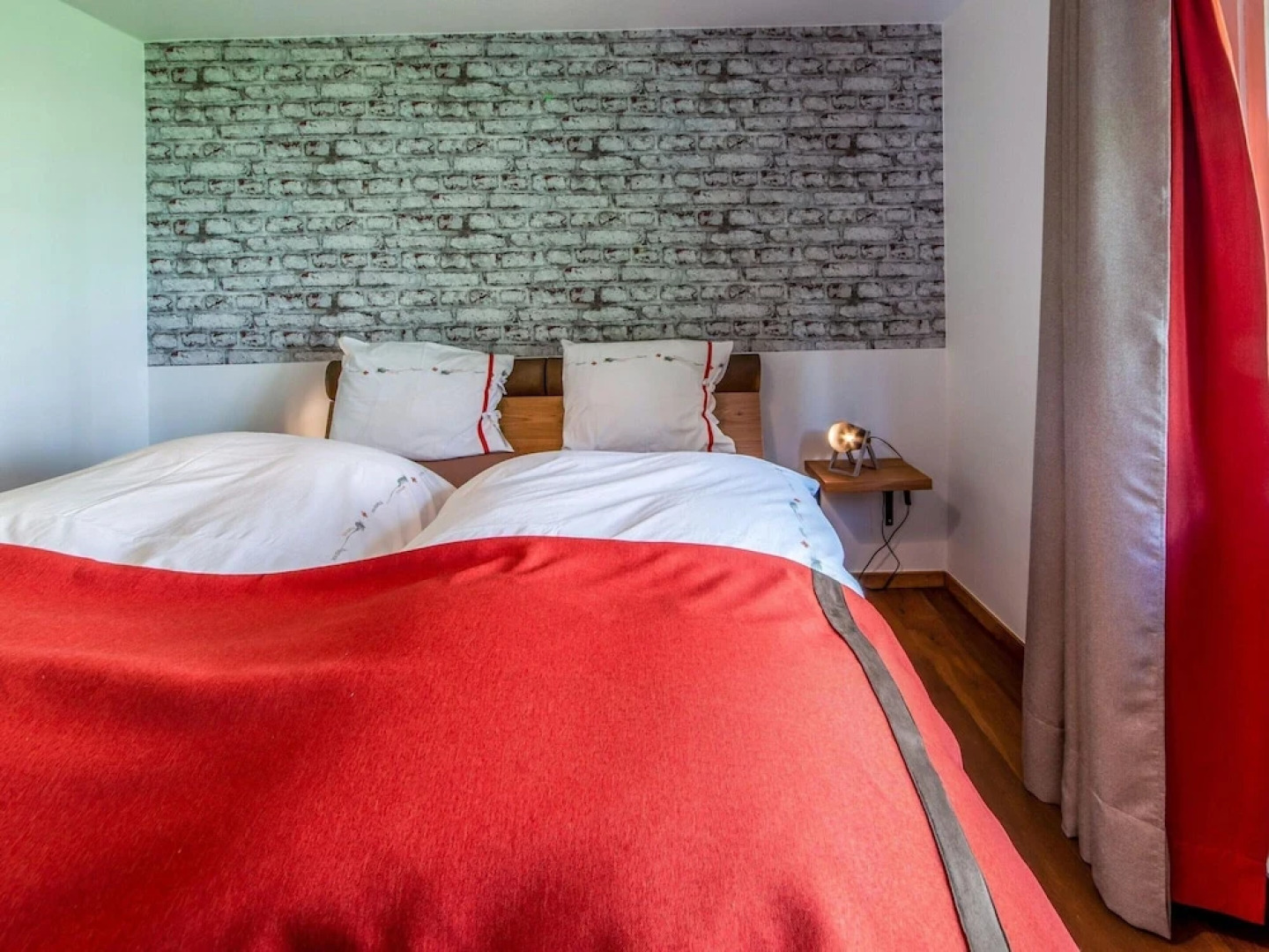 Charming House With Sauna, Jacuzzi in Bullange