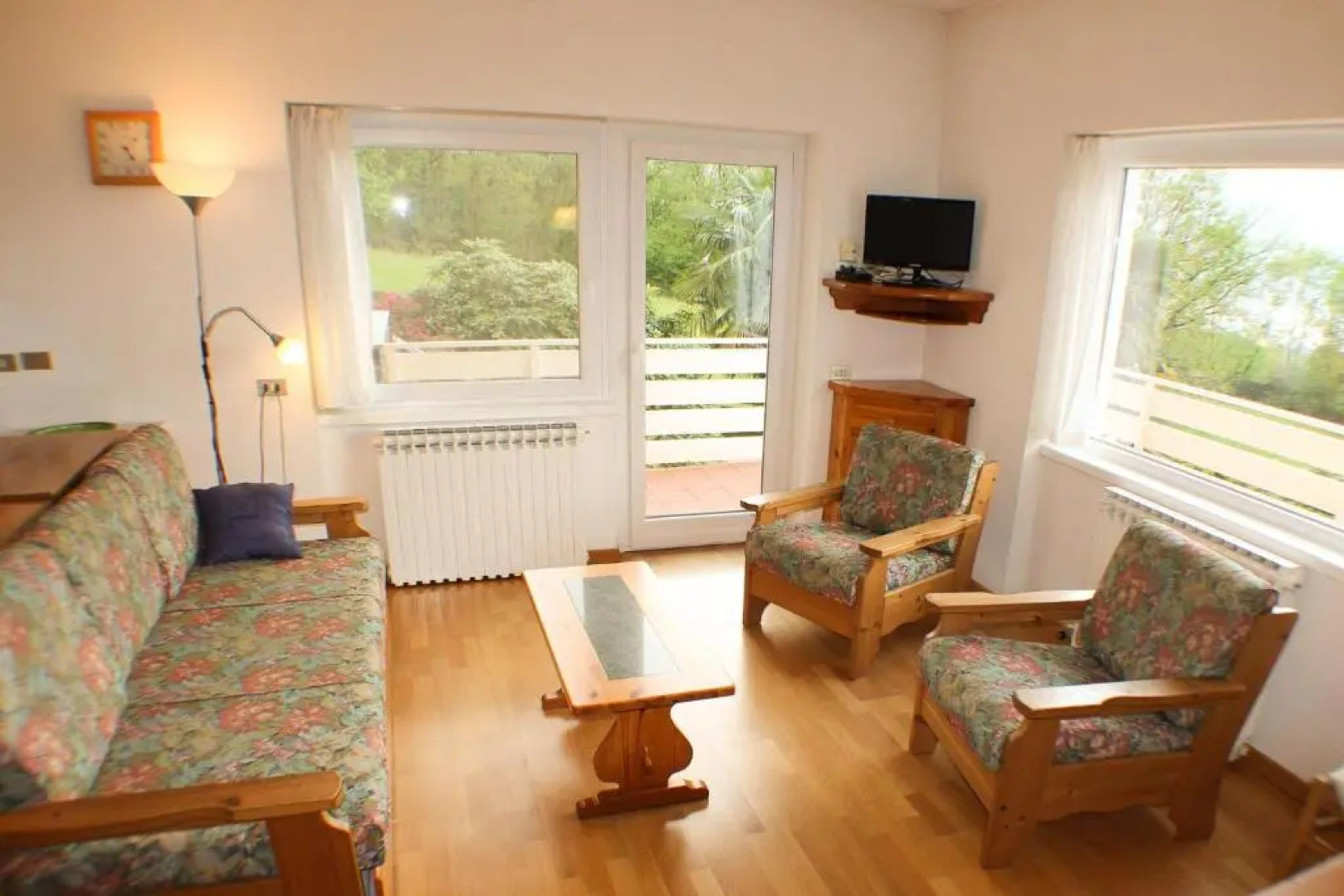 Bellavista I Garten Ferienwohnung mit Pool