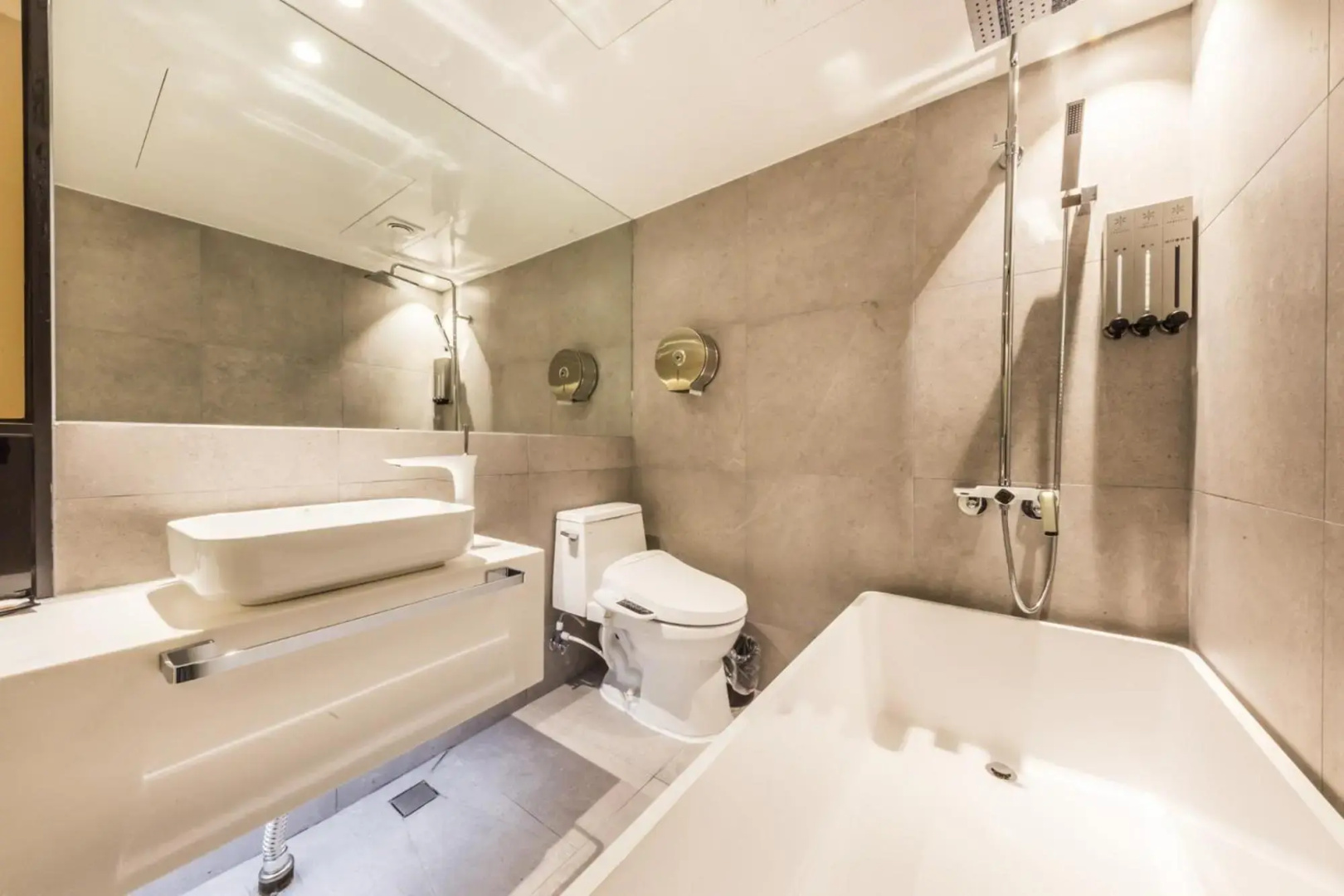 HOTEL FORESTAR Sinchon