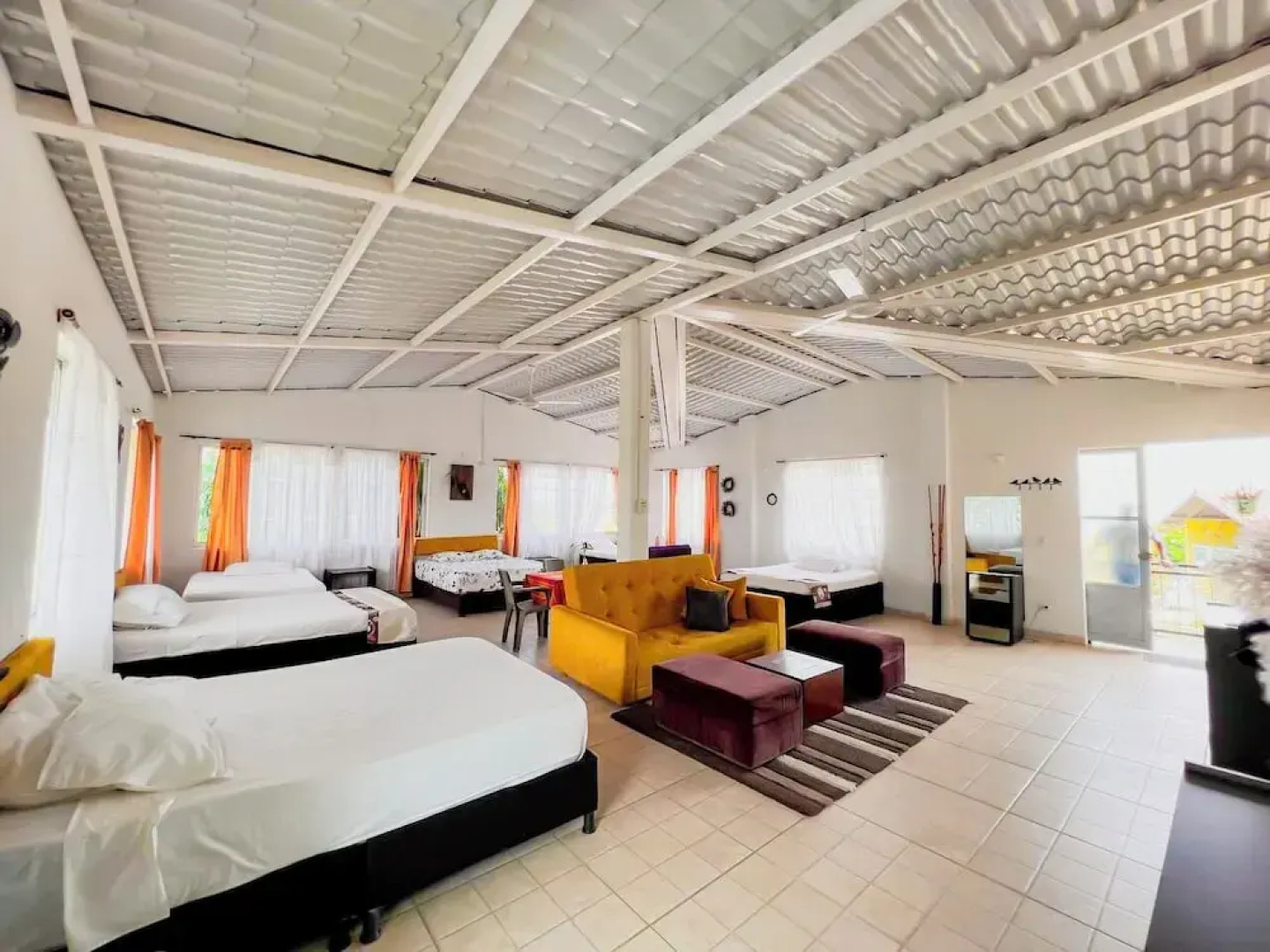 Altos de agua blanca