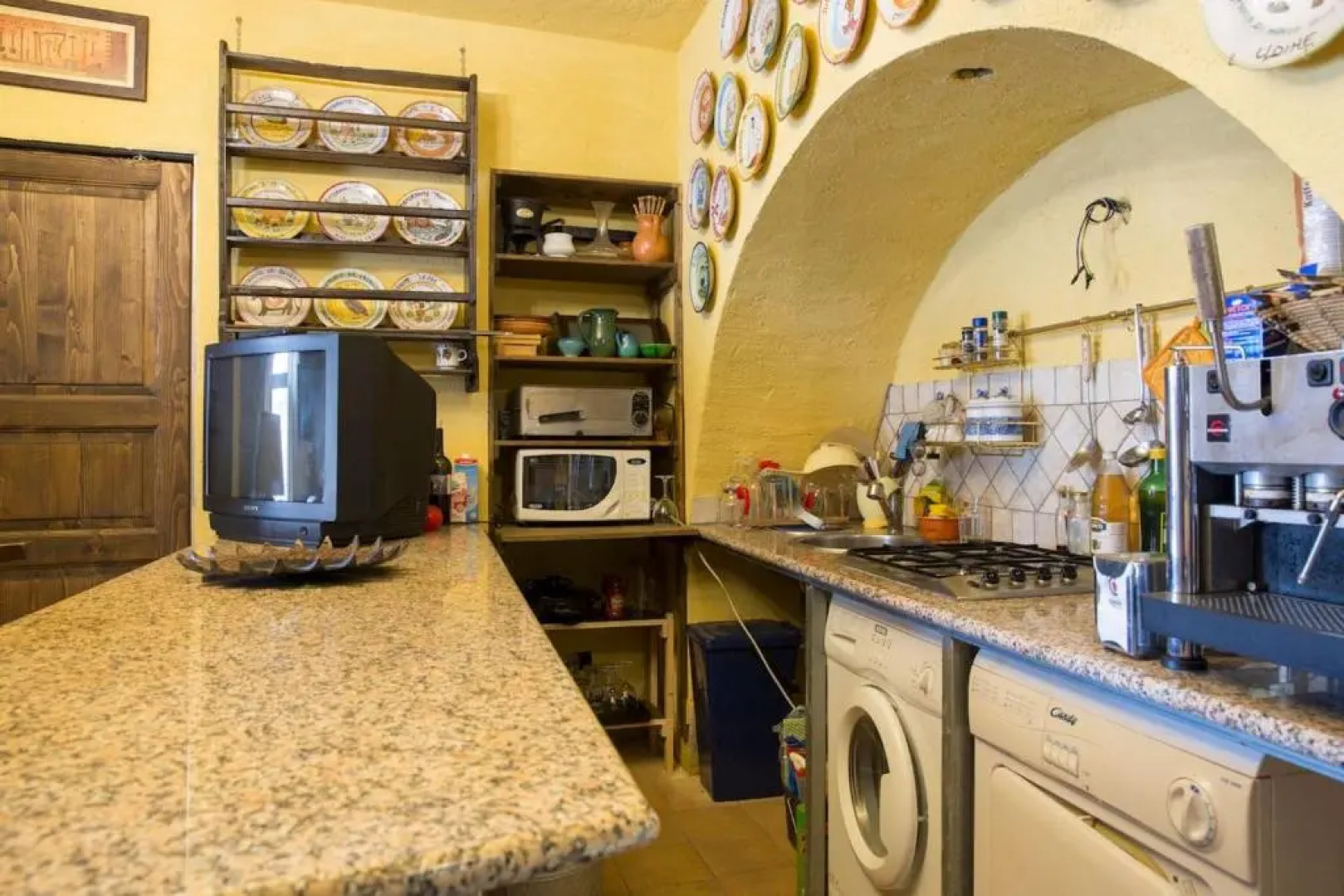 House With 2 Bedrooms in Seui, With Wonderful City View, Balcony and Wifi