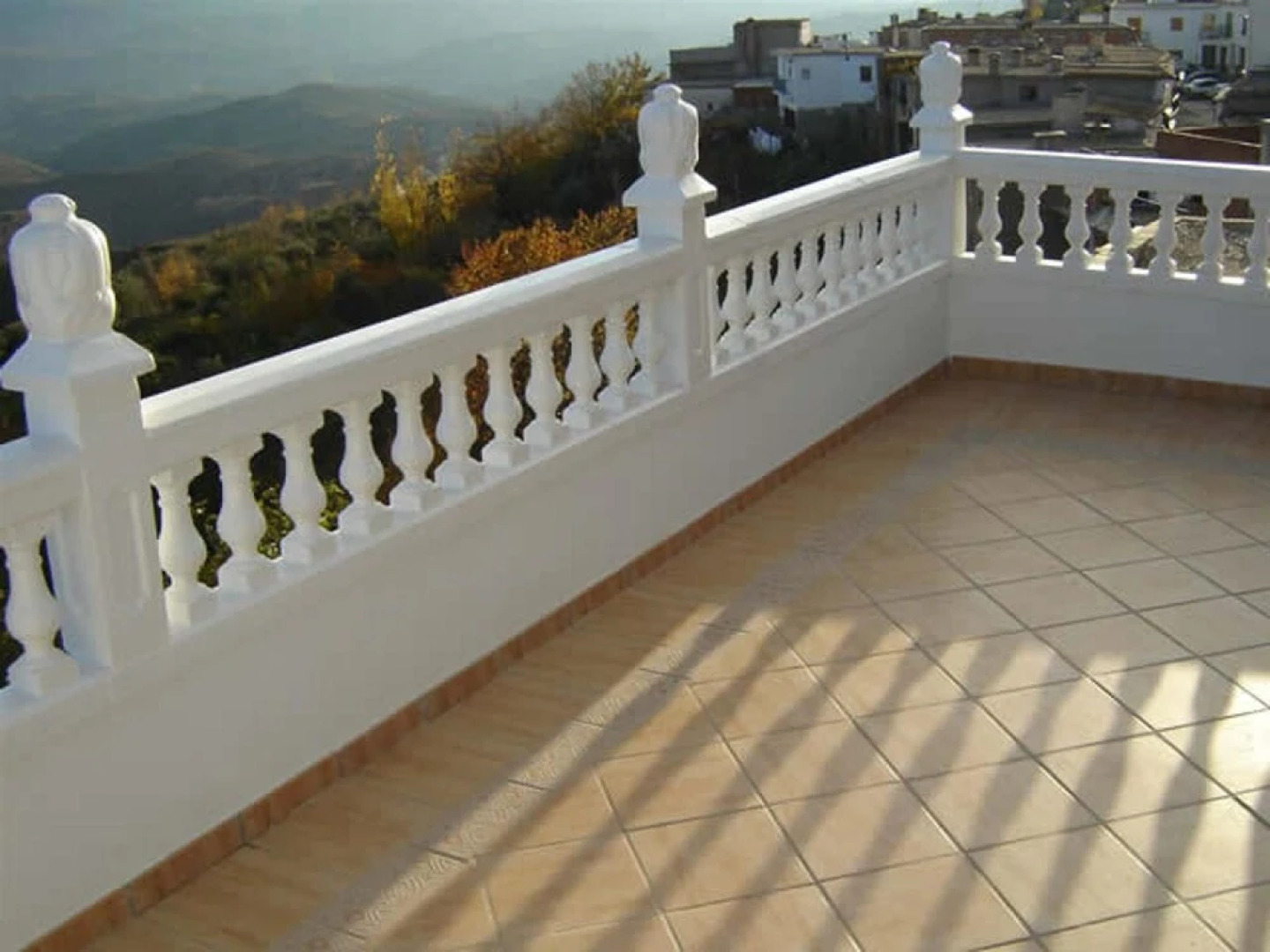 House With 4 Bedrooms in Yegen, With Wonderful Mountain View and Furni