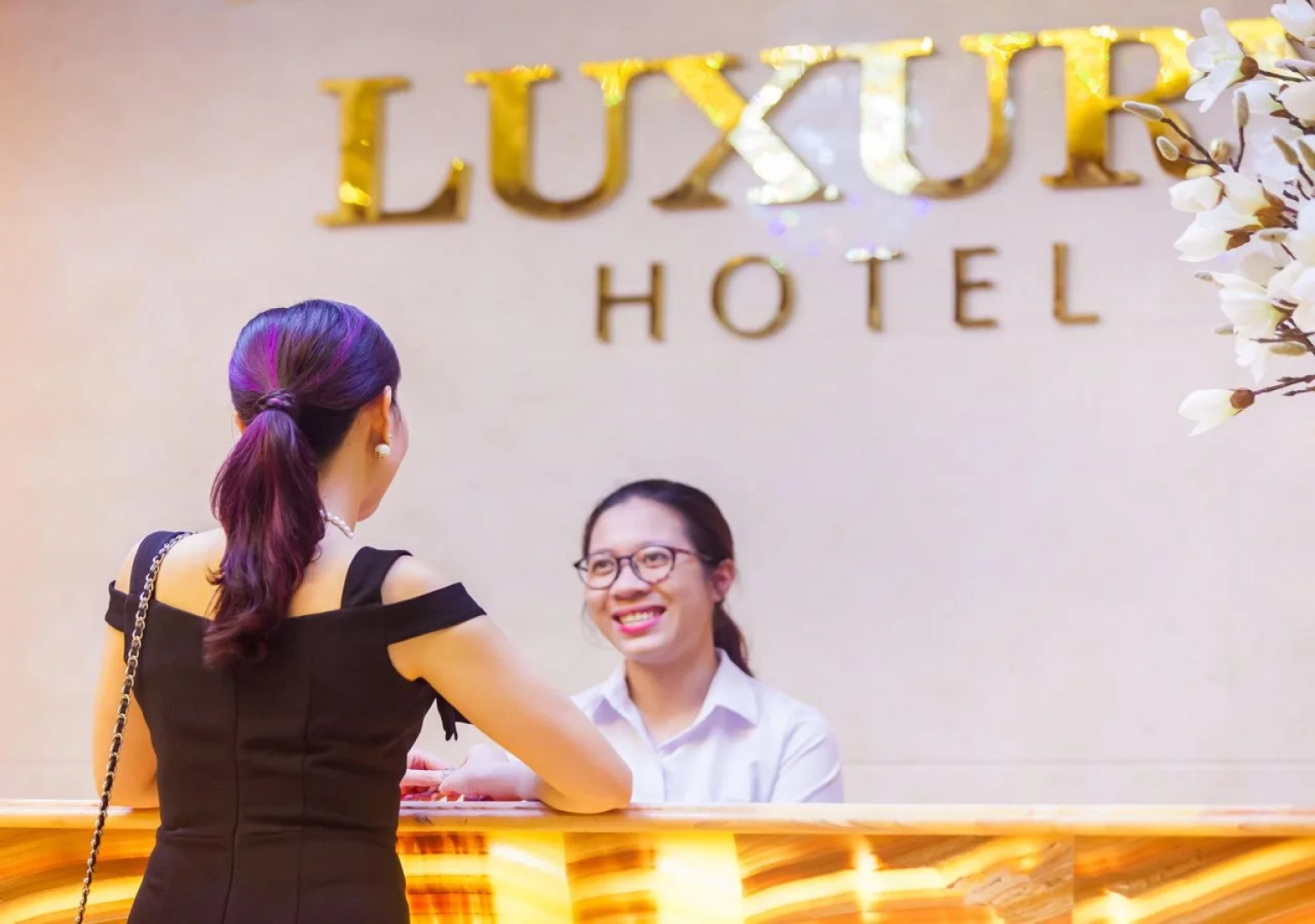 Tu Son Luxury Hotel