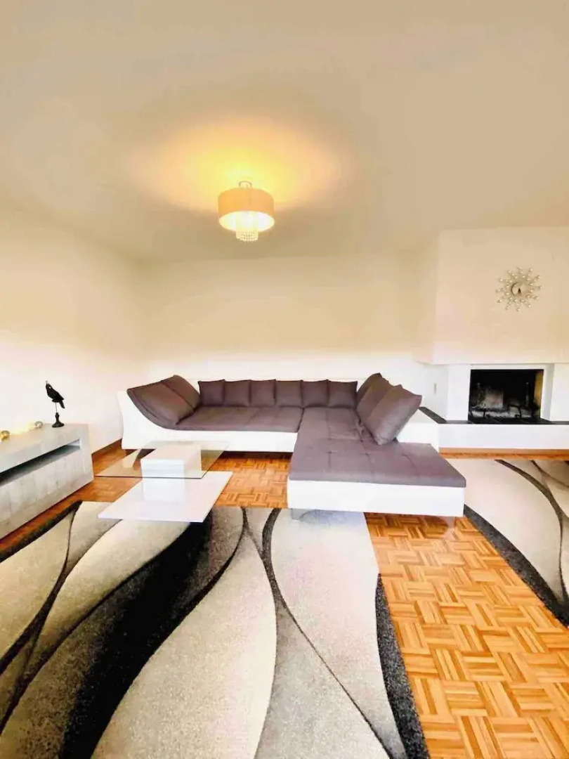 Spectacular Penthouse With Lake Views in Central Brissago