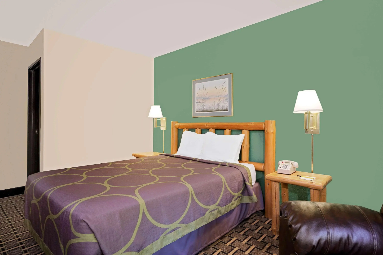 Super 8 by Wyndham Cloquet