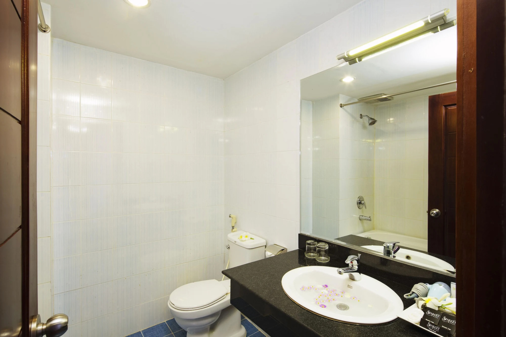 Starlet Hotel