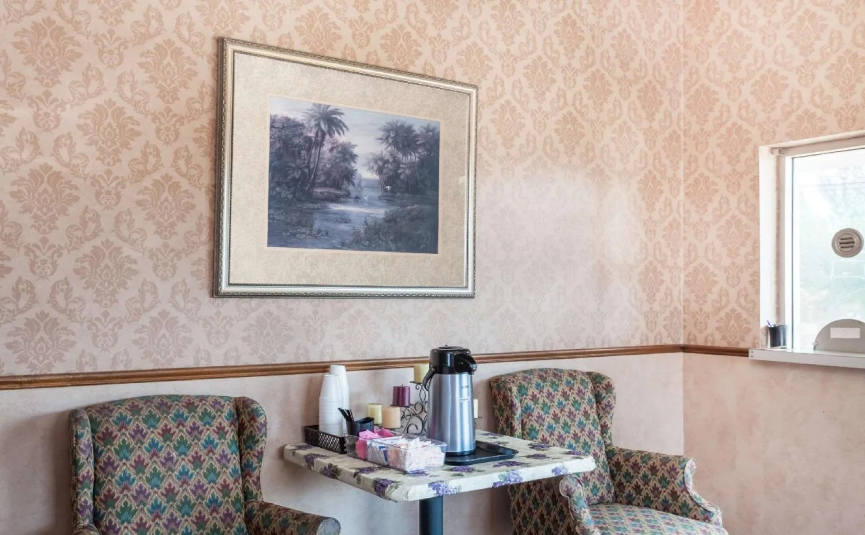 Relax inn by OYO Greeneville Near Hwy US-321