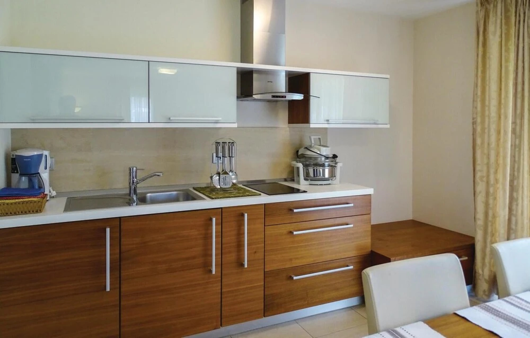Beautiful Home in Lasko With Wifi and 1 Bedrooms