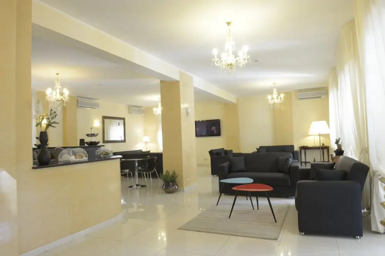 Hotel Antagos