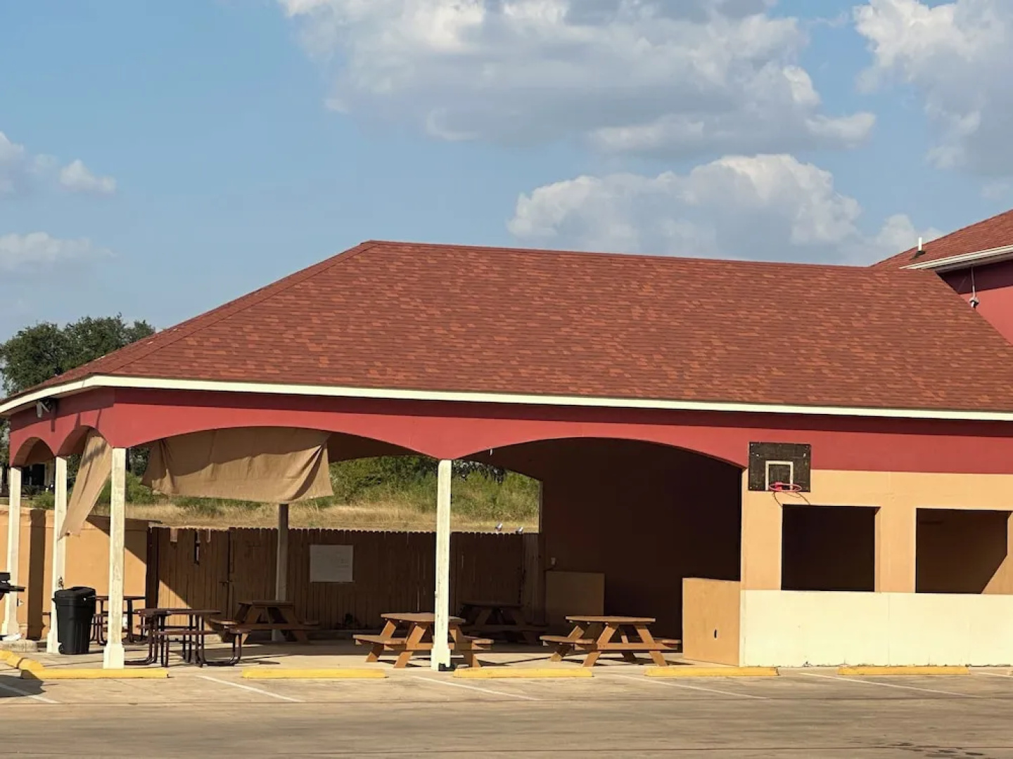 Executive Inn and Suites