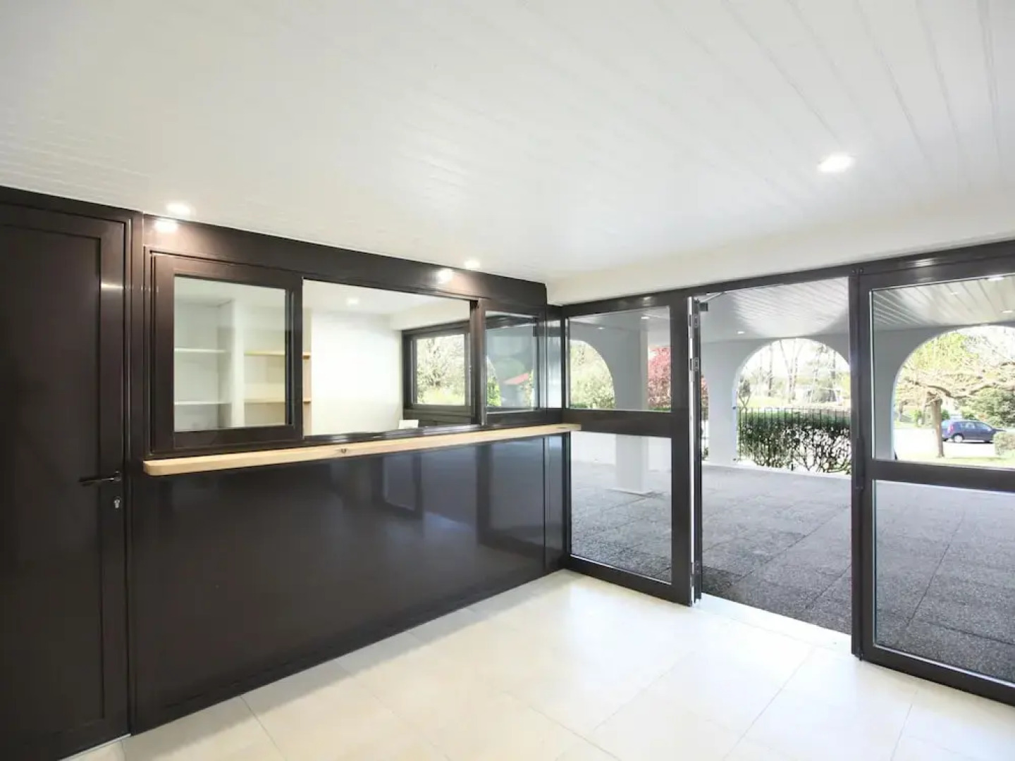 Inviting Apartment With Balcony