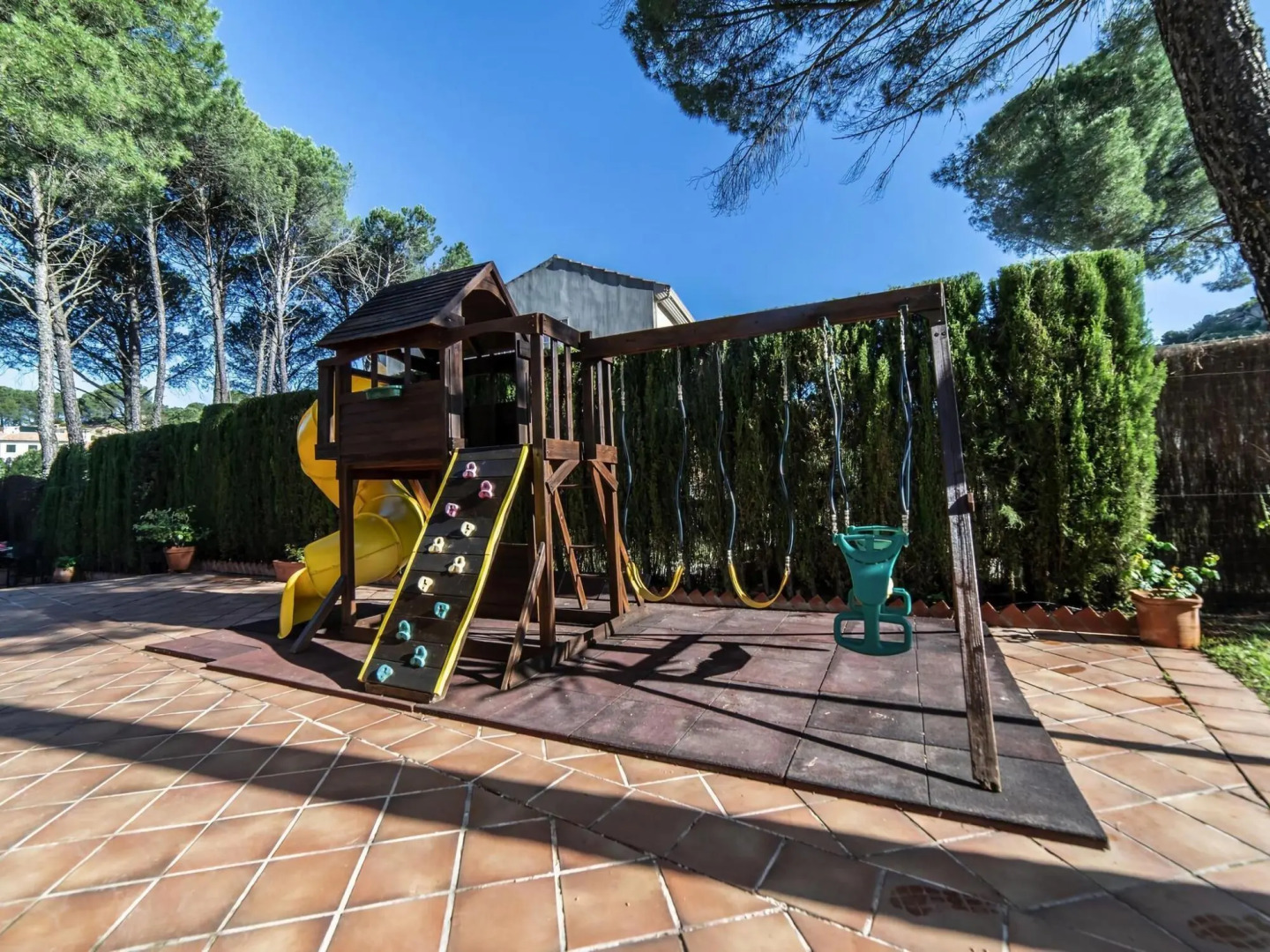 Holiday home in the middle of nature 1