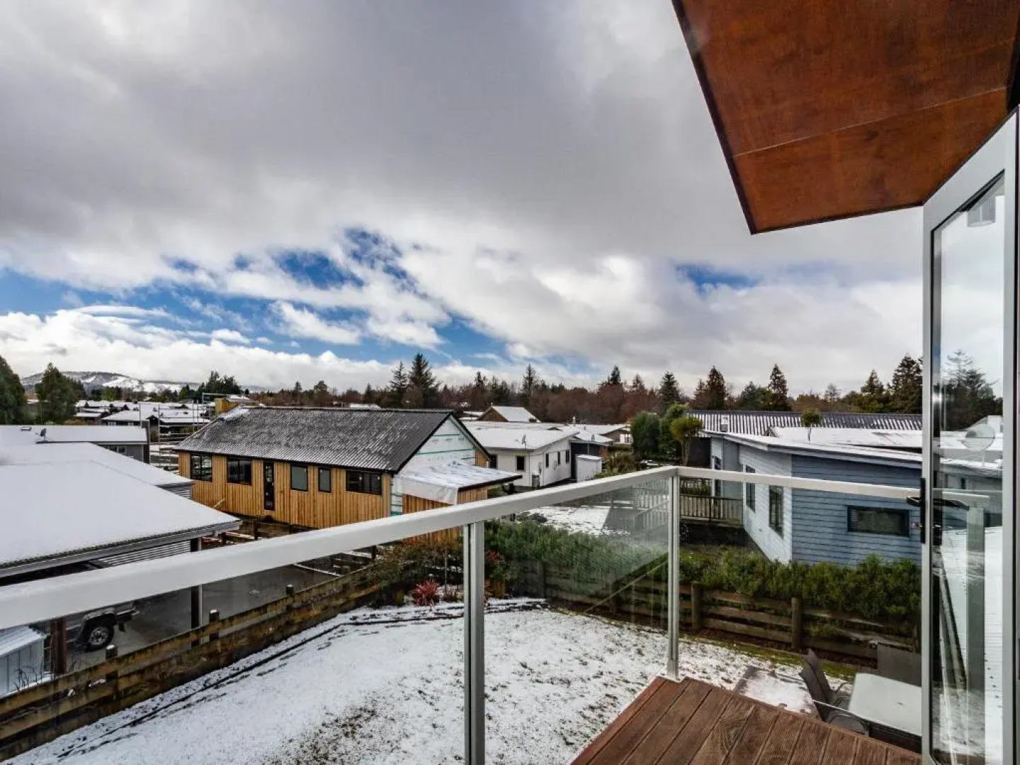 Sunshine and Snow Lodge - Ohakune Holiday Home