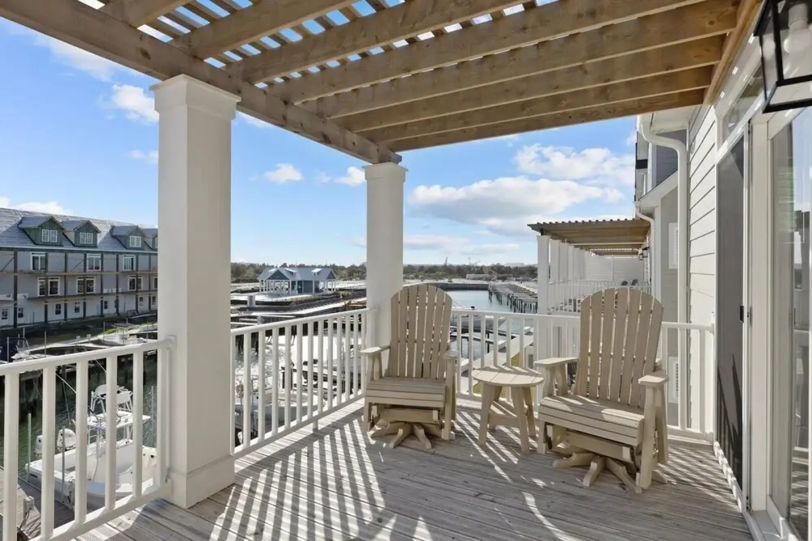 South Breeze 3 Bedroom Townhouse by RedAwning