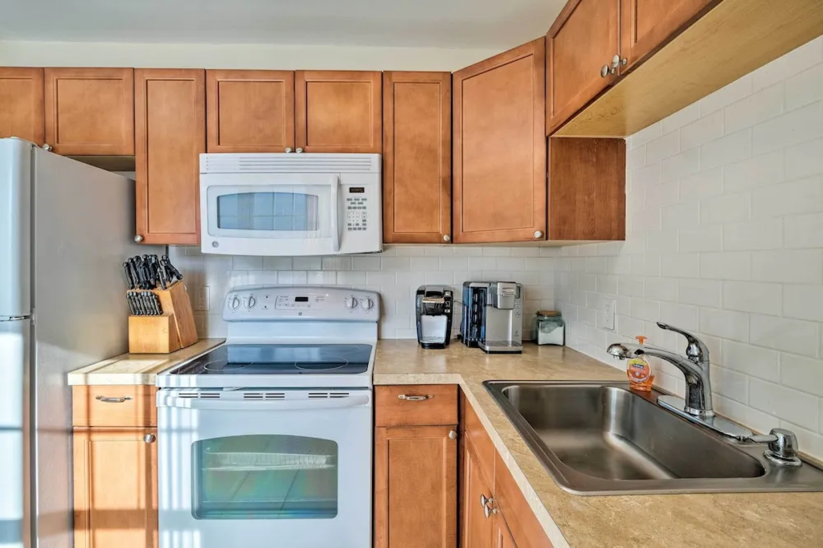 Condo w/ Loft: 2 Mi to Windham Mountain Ski!