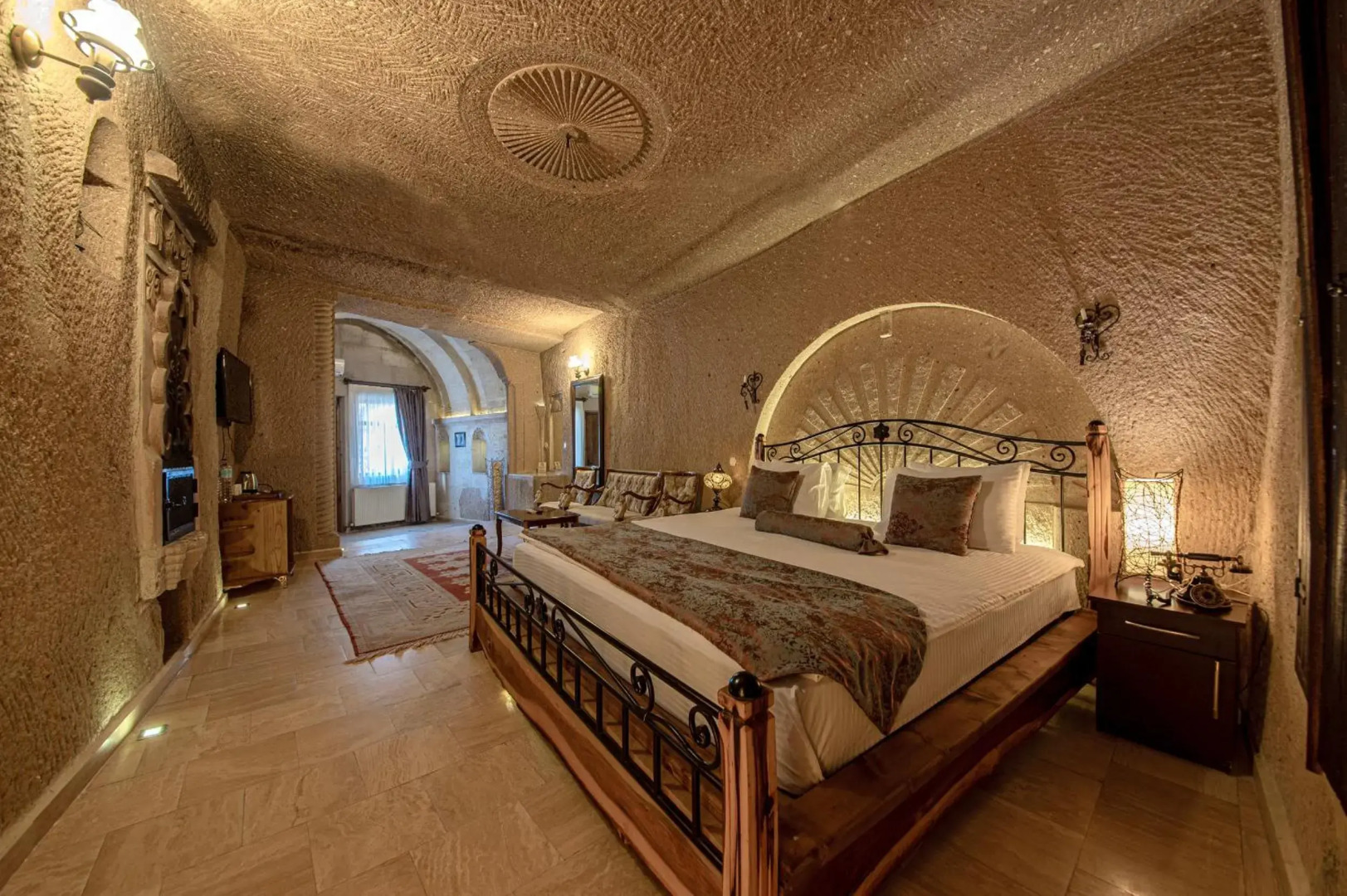 Roma Cave Suite Hotel