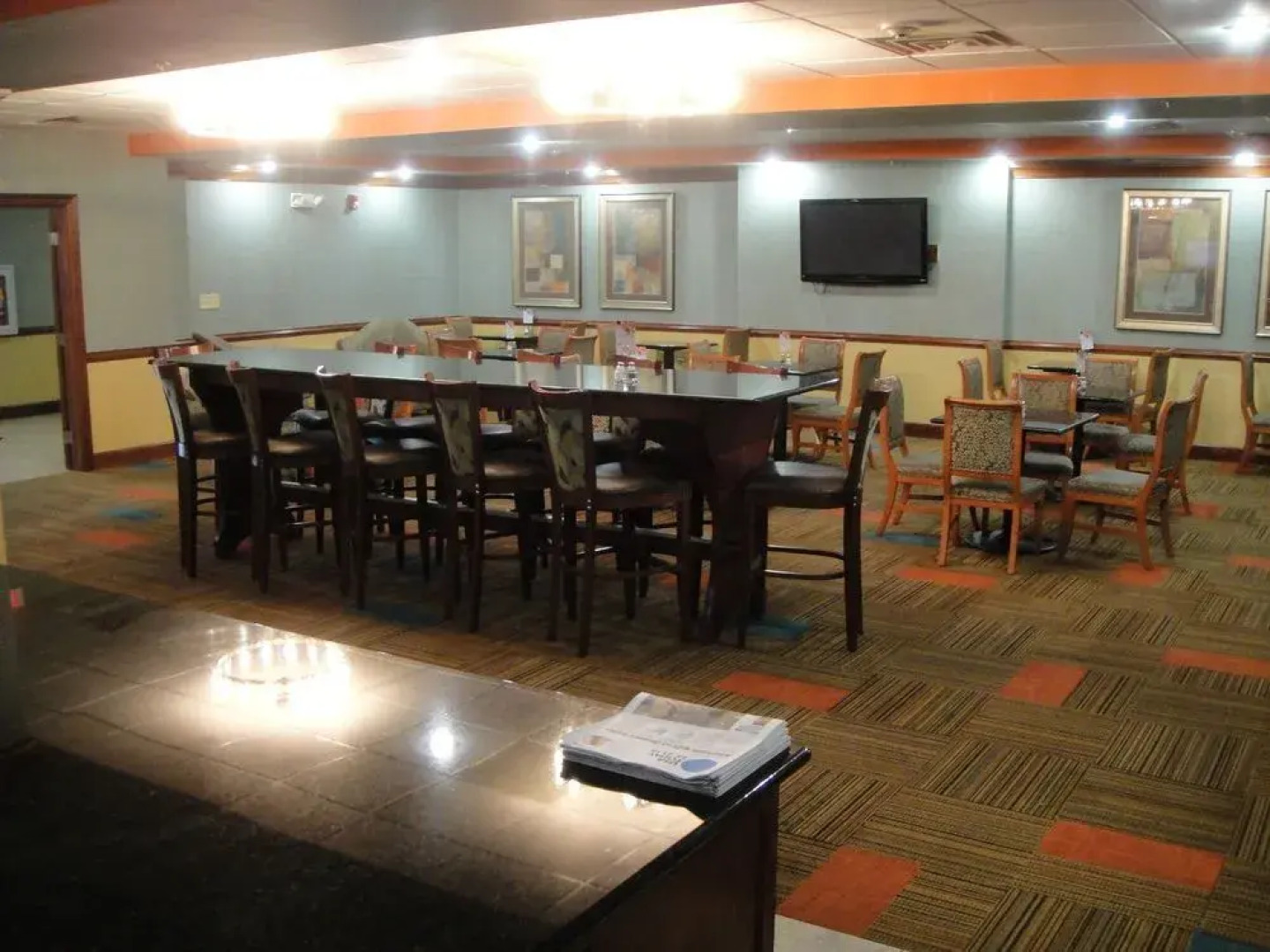 Holiday Inn Express Hotel & Suites Petersburg-Fort Lee