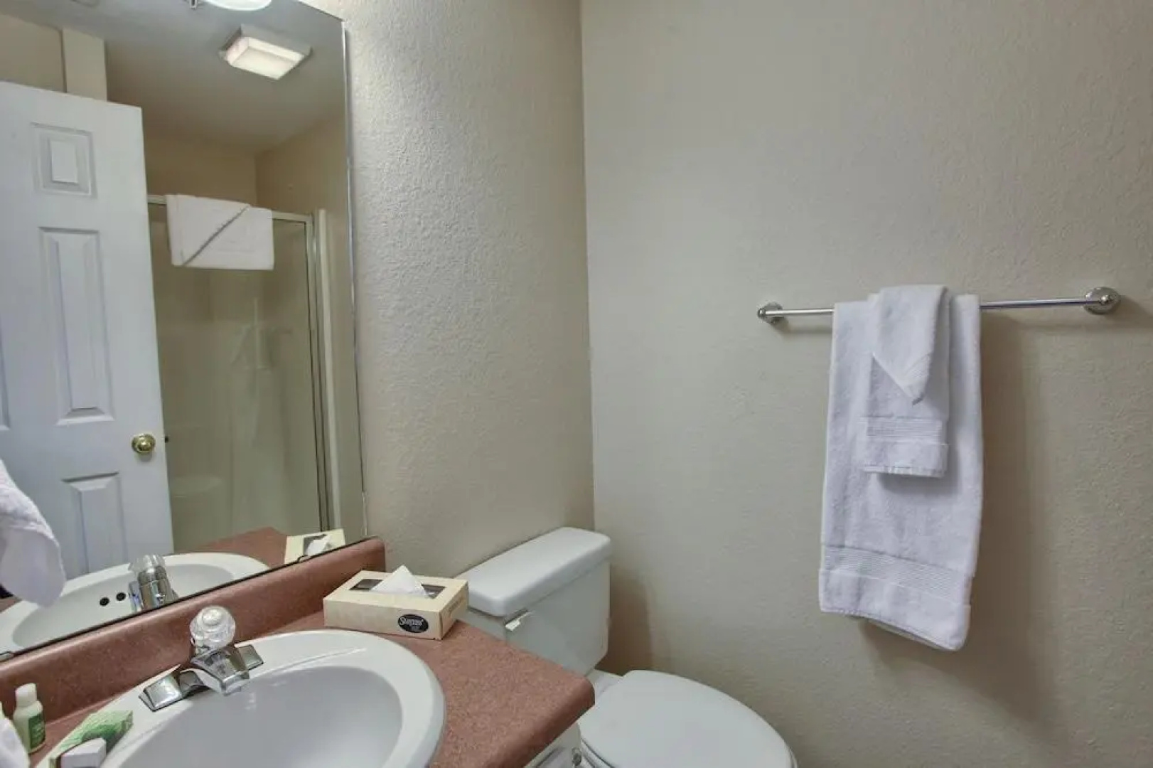 Grand Crowne Resort