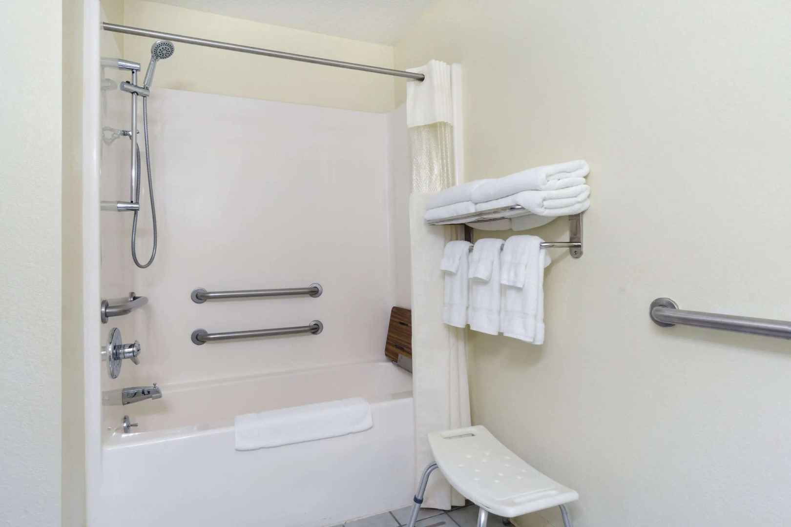 Baymont by Wyndham Huber Heights Dayton