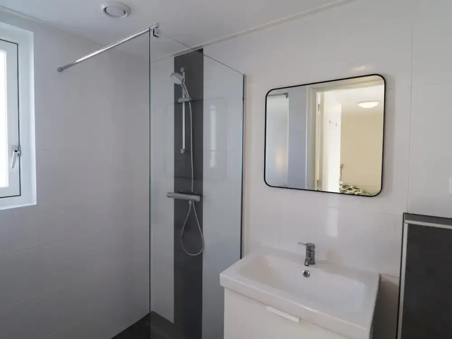 Chalet in Friesland Near Large Lakes