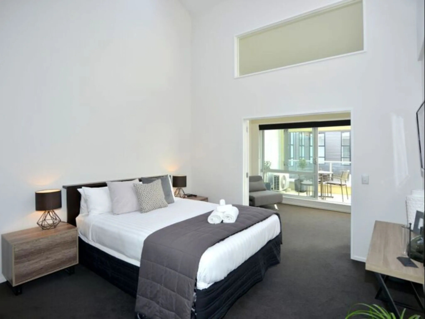 Southwark Hotel & Apartments