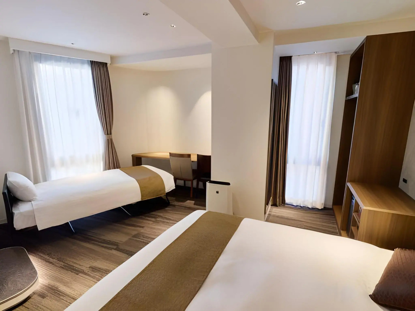 Ginza International Hotel