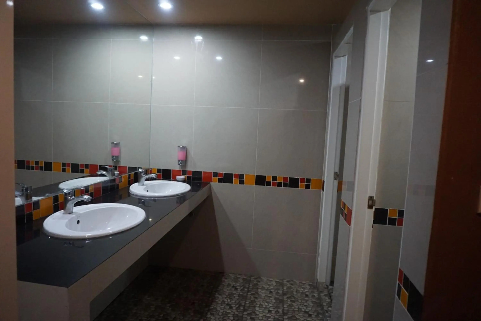 Bangkok Travel Suites