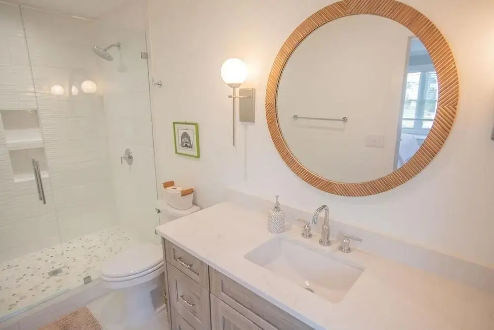 Three Girls 5 Bedroom Home by RedAwning