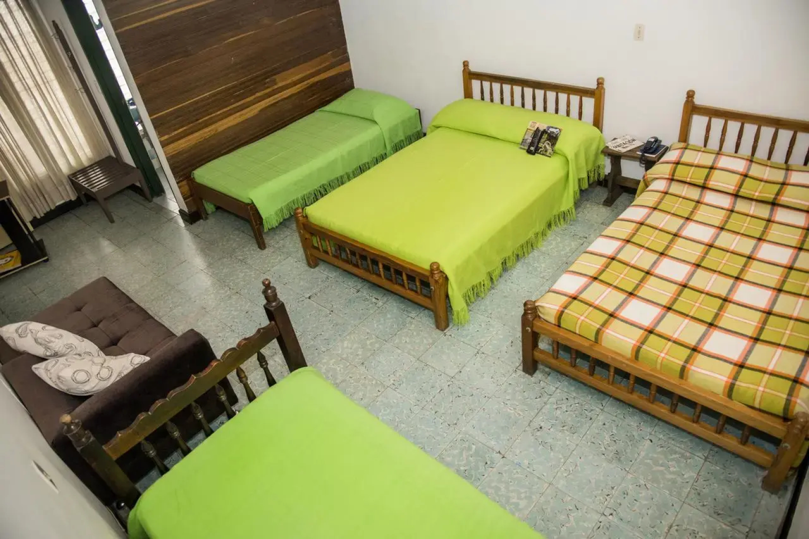 Hotel Abril