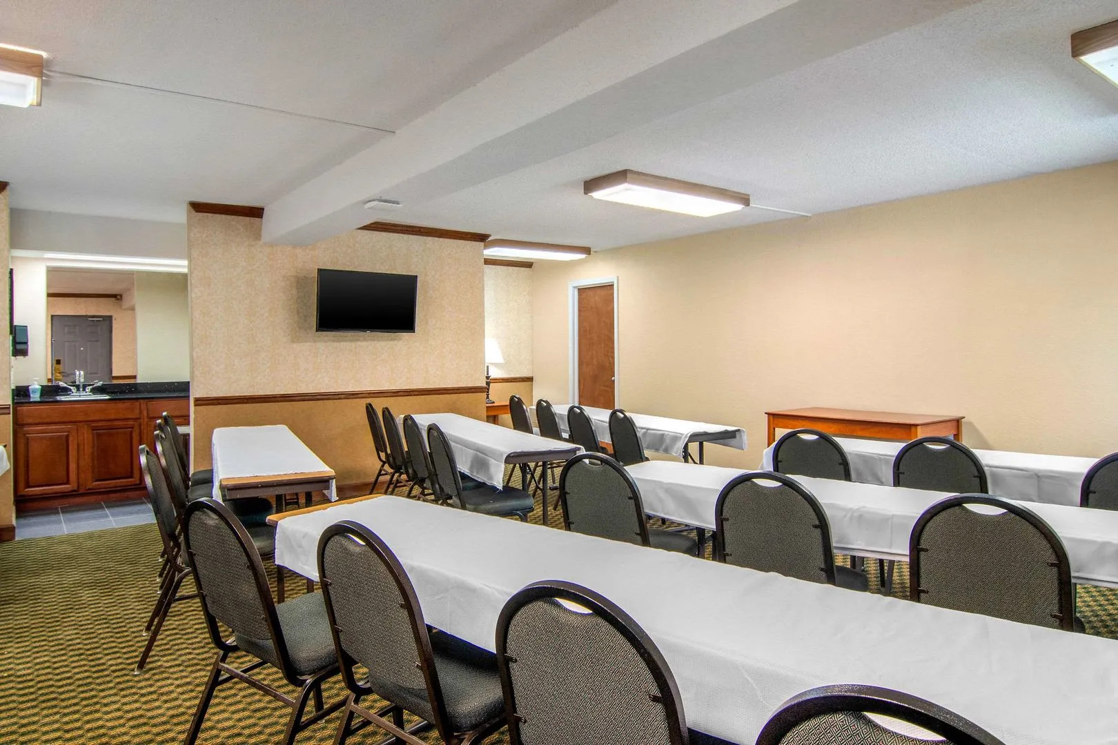 Days Inn by Wyndham Helen